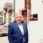 Kristian Kodet slaví letos jubileum. Stal se z něj znovu táborský galerista a navíc starožitník