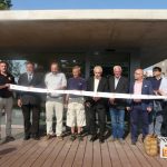 Věrní zákazníci poprvé vstoupili do nové pivovarské prodejny
