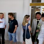 Dospělí žáci malíře Teodora Buzu vystavují v plánské obřadní síni