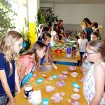 Školáci z Plané vydražili obrázky a pomohli táborskému hospici