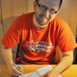 Jižní Čechy – líheň autorů detektivek. Tomáš Přibyl z Prachatic vydal výborný detektivní román Pětidomí