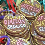 Sedličtí vědí, jak pobavit. V létě uspořádali závod v zimním sportu