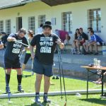 Sedličtí vědí, jak pobavit. V létě uspořádali závod v zimním sportu