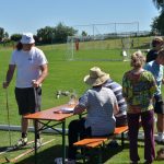 Sedličtí vědí, jak pobavit. V létě uspořádali závod v zimním sportu