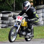 Závody malých motorek zpestřily prázdninový víkend