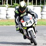 Závody malých motorek zpestřily prázdninový víkend