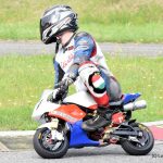 Závody malých motorek zpestřily prázdninový víkend