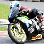 Závody malých motorek zpestřily prázdninový víkend