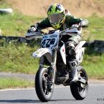 Závody malých motorek zpestřily prázdninový víkend