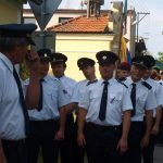 Slavnostní znovuodhalení pomníku vojenským letcům podpořila čtyřčlenná letka