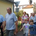 Slavnostní znovuodhalení pomníku vojenským letcům podpořila čtyřčlenná letka
