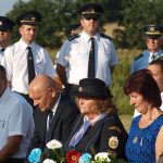 Slavnostní znovuodhalení pomníku vojenským letcům podpořila čtyřčlenná letka