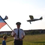 Slavnostní znovuodhalení pomníku vojenským letcům podpořila čtyřčlenná letka