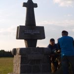 Slavnostní znovuodhalení pomníku vojenským letcům podpořila čtyřčlenná letka