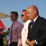 Slavnostní znovuodhalení pomníku vojenským letcům podpořila čtyřčlenná letka