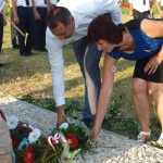Slavnostní znovuodhalení pomníku vojenským letcům podpořila čtyřčlenná letka