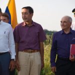 Slavnostní znovuodhalení pomníku vojenským letcům podpořila čtyřčlenná letka