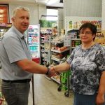 Jednota Tábor předala ceny z Velké letní soutěže. Zahradní gril putoval do Mladé Vožice