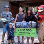 Stezku korunami stromů Lipno dnes navštívil dvoumiliontý návštěvník. Jde o jihočeský fenomén