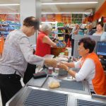 Jednota Tábor otevřela zrenovovanou prodejnu v Sezimově Ústí. Na první zákazníky čekala káva a štrůdl