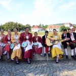 Písek tančí a zpívá v rytmu folklórních tradic