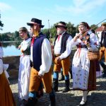 Písek tančí a zpívá v rytmu folklórních tradic
