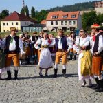 Písek tančí a zpívá v rytmu folklórních tradic