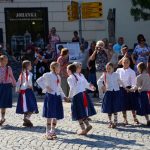 Písek tančí a zpívá v rytmu folklórních tradic