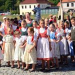 Písek tančí a zpívá v rytmu folklórních tradic