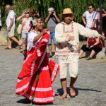 Písek tančí a zpívá v rytmu folklórních tradic