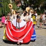 Písek tančí a zpívá v rytmu folklórních tradic