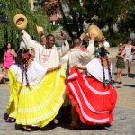Písek tančí a zpívá v rytmu folklórních tradic
