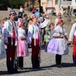 Písek tančí a zpívá v rytmu folklórních tradic