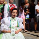 Písek tančí a zpívá v rytmu folklórních tradic