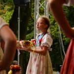 Písek tančí a zpívá v rytmu folklórních tradic