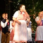 Písek tančí a zpívá v rytmu folklórních tradic