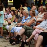Písek tančí a zpívá v rytmu folklórních tradic