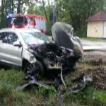 Severně od Třeboně se srazil na přejezdu osobní vlak plný lidí a osobní auto
