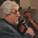 Seniorské hrátky v Českém Krumlově odstartoval písněmi a historkami Don José Pedro Rodriguez de Montagnes de Laufer. Prostě Josef Laufer