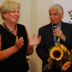 Seniorské hrátky v Českém Krumlově odstartoval písněmi a historkami Don José Pedro Rodriguez de Montagnes de Laufer. Prostě Josef Laufer