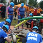 Navzdory dešti se při požárním útoku i tančilo