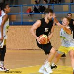 Basketbalu na náměstí nepřálo deštivé počasí