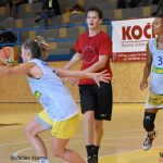 Basketbalu na náměstí nepřálo deštivé počasí