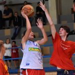 Basketbalu na náměstí nepřálo deštivé počasí