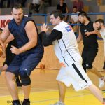 Basketbalu na náměstí nepřálo deštivé počasí