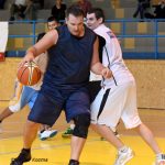 Basketbalu na náměstí nepřálo deštivé počasí