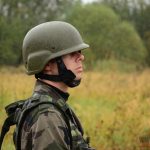 Strávili 25 hodin v kůži vojáků. V Oldřichově je čekala zima, déšť a bahno