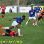 Sestupové vody pomalu zatékají do táborské fotbalové lodě