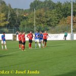 Sestupové vody pomalu zatékají do táborské fotbalové lodě