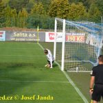 Sestupové vody pomalu zatékají do táborské fotbalové lodě